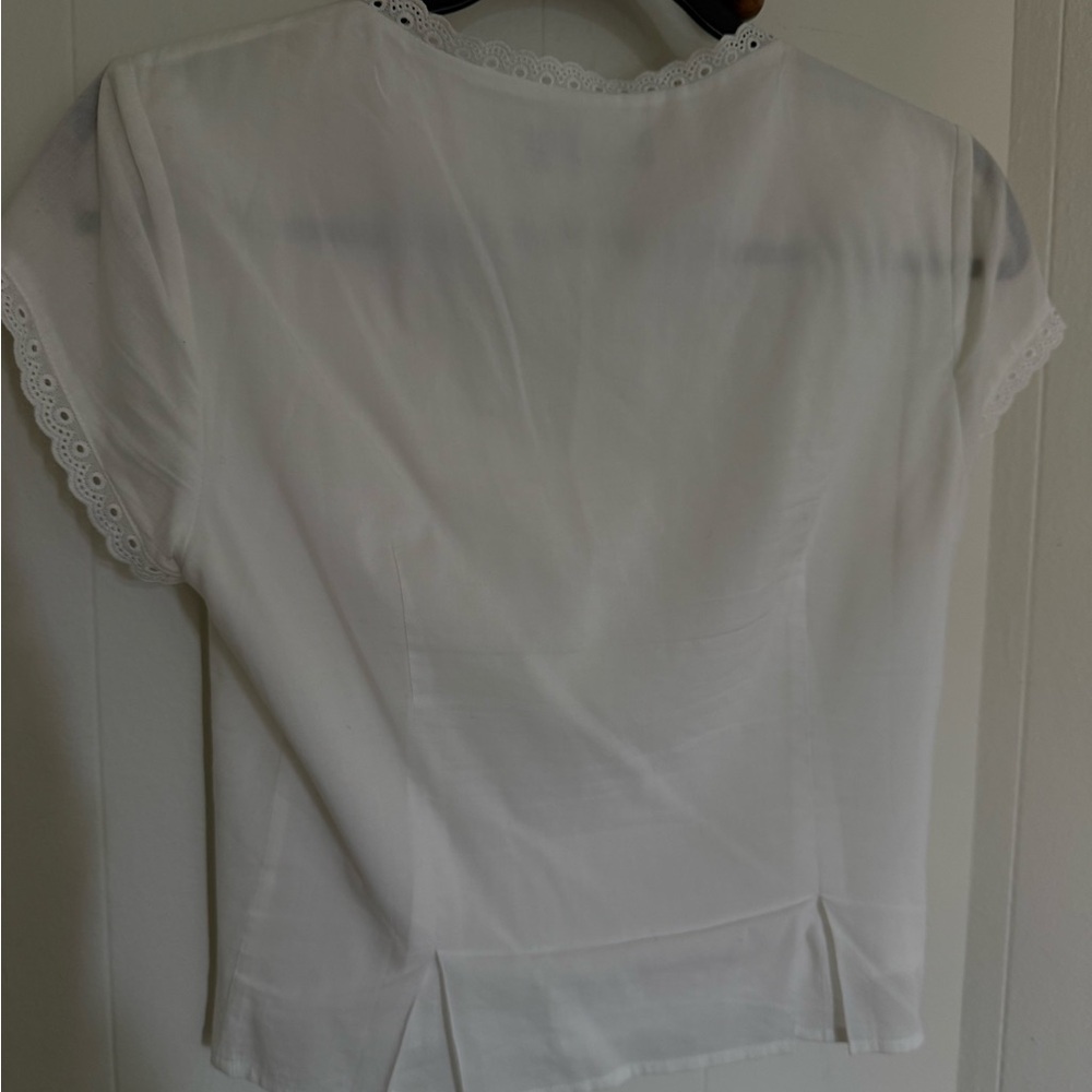 Kourt White Button-Up Top and Stevie Skirt Set - Picture 7 of 9
